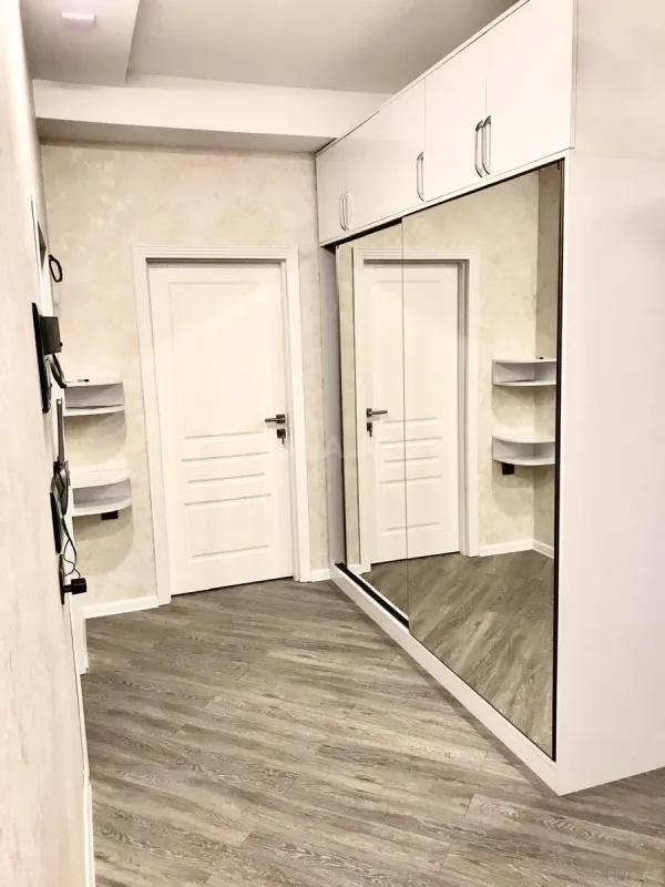 Kirayə verilir 3 otaqlı mənzil 120 m²