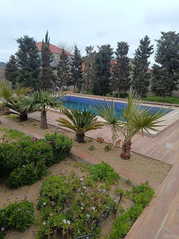 Satılır 5 otaqlı həyət evi 170 m²