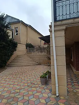 Satılır 5 otaqlı həyət evi 170 m²