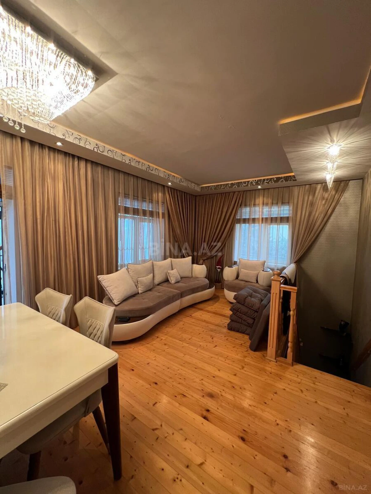 Satılır 5 otaqlı həyət evi 170 m²