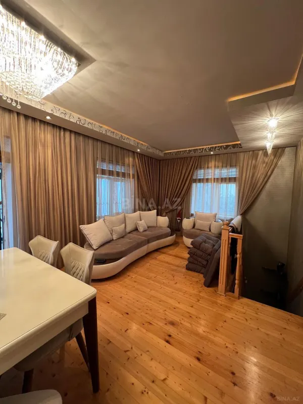 Satılır 5 otaqlı həyət evi 170 m²