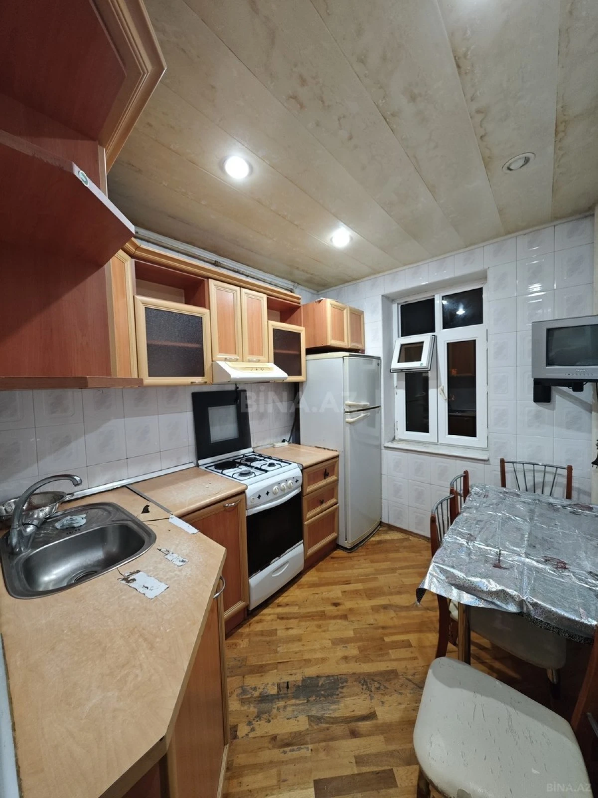 Satılır 2 otaqlı mənzil 57 m²