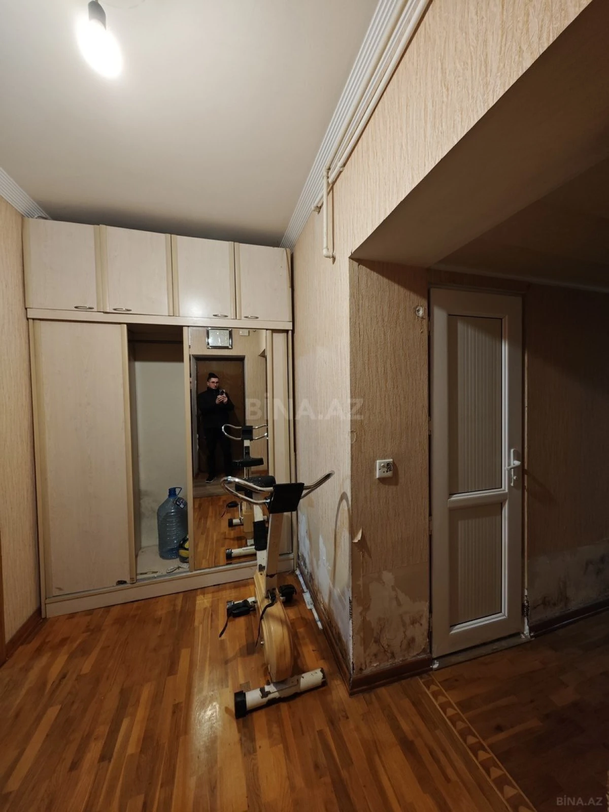 Satılır 2 otaqlı mənzil 57 m²