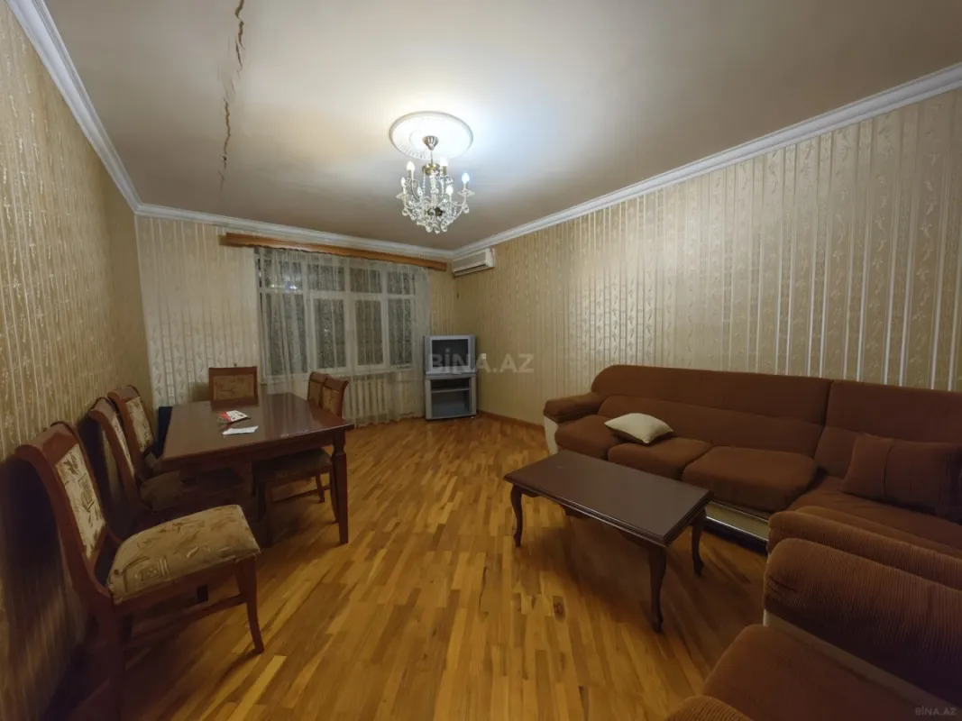 Satılır 2 otaqlı mənzil 57 m²