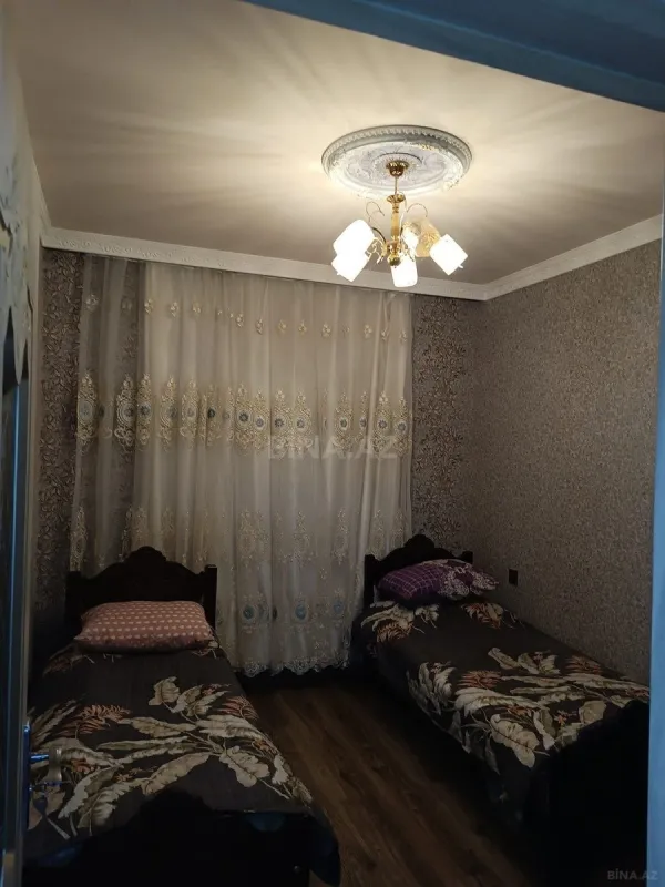 Satılır 5 otaqlı həyət evi 470 m²