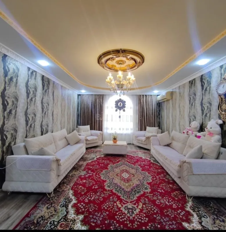 Satılır 5 otaqlı həyət evi 470 m²