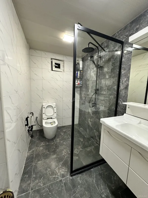 Satılır 3 otaqlı mənzil 145 m²