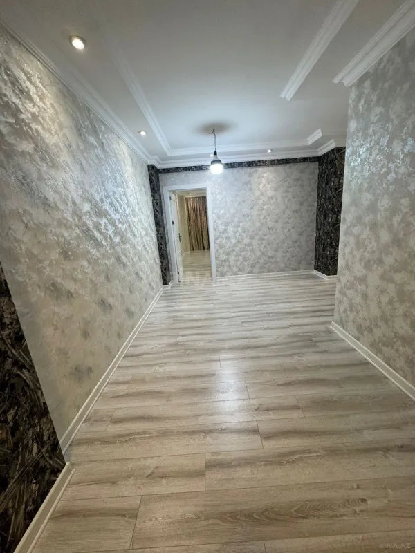 Satılır 3 otaqlı mənzil 138 m²