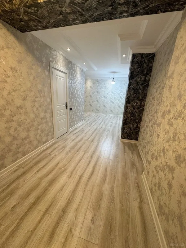 Satılır 3 otaqlı mənzil 138 m²