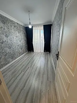 Satılır 3 otaqlı mənzil 138 m²