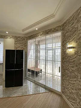Satılır 3 otaqlı mənzil 131 m²