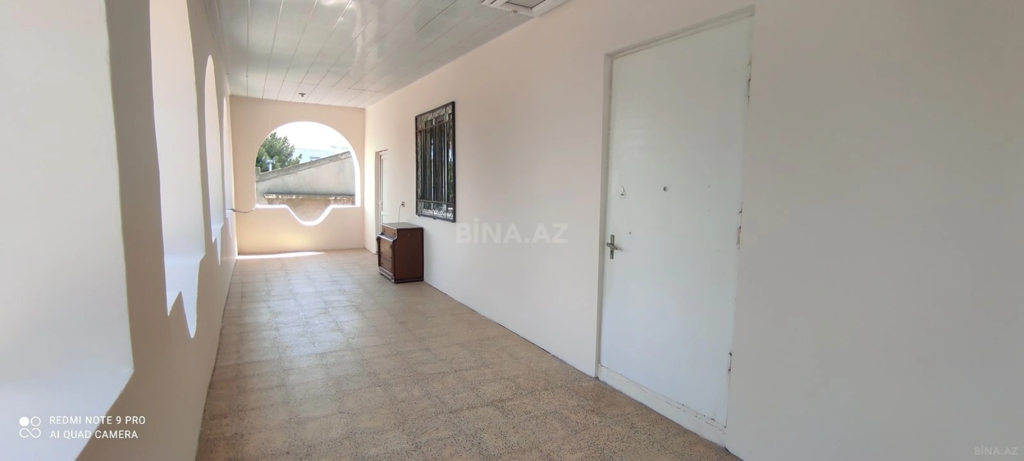 Satılır 6 otaqlı həyət evi 200 m²