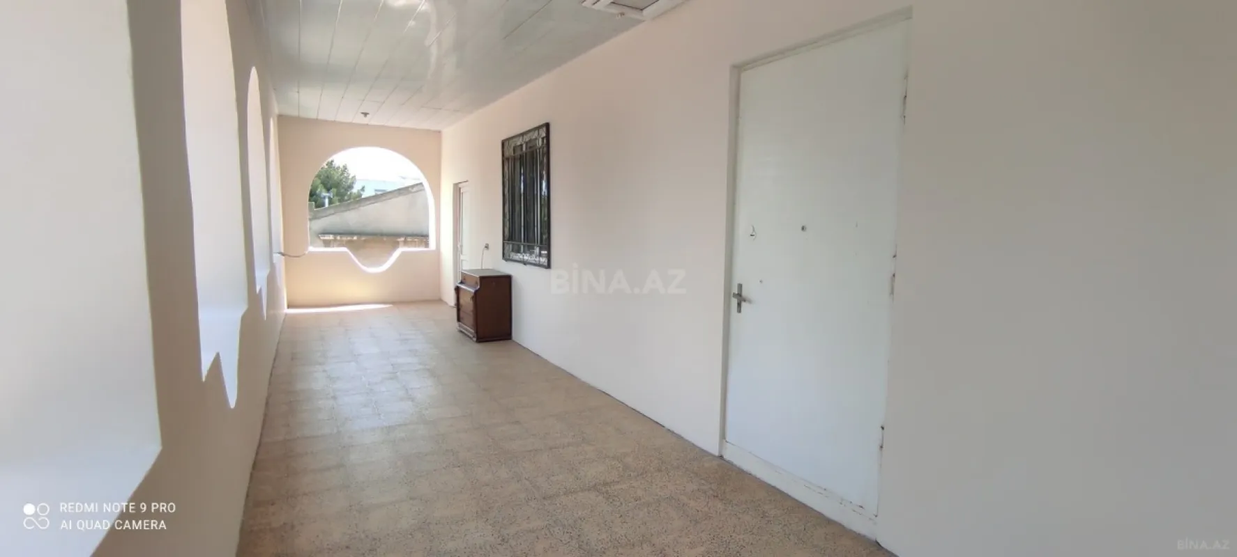 Satılır 6 otaqlı həyət evi 200 m²