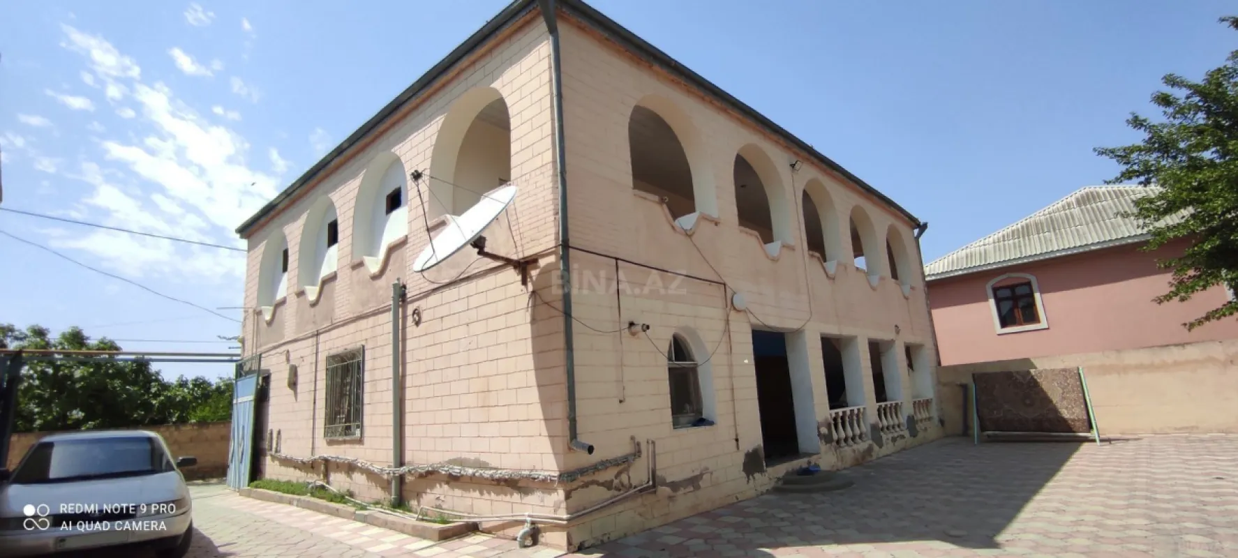 Satılır 6 otaqlı həyət evi 200 m²