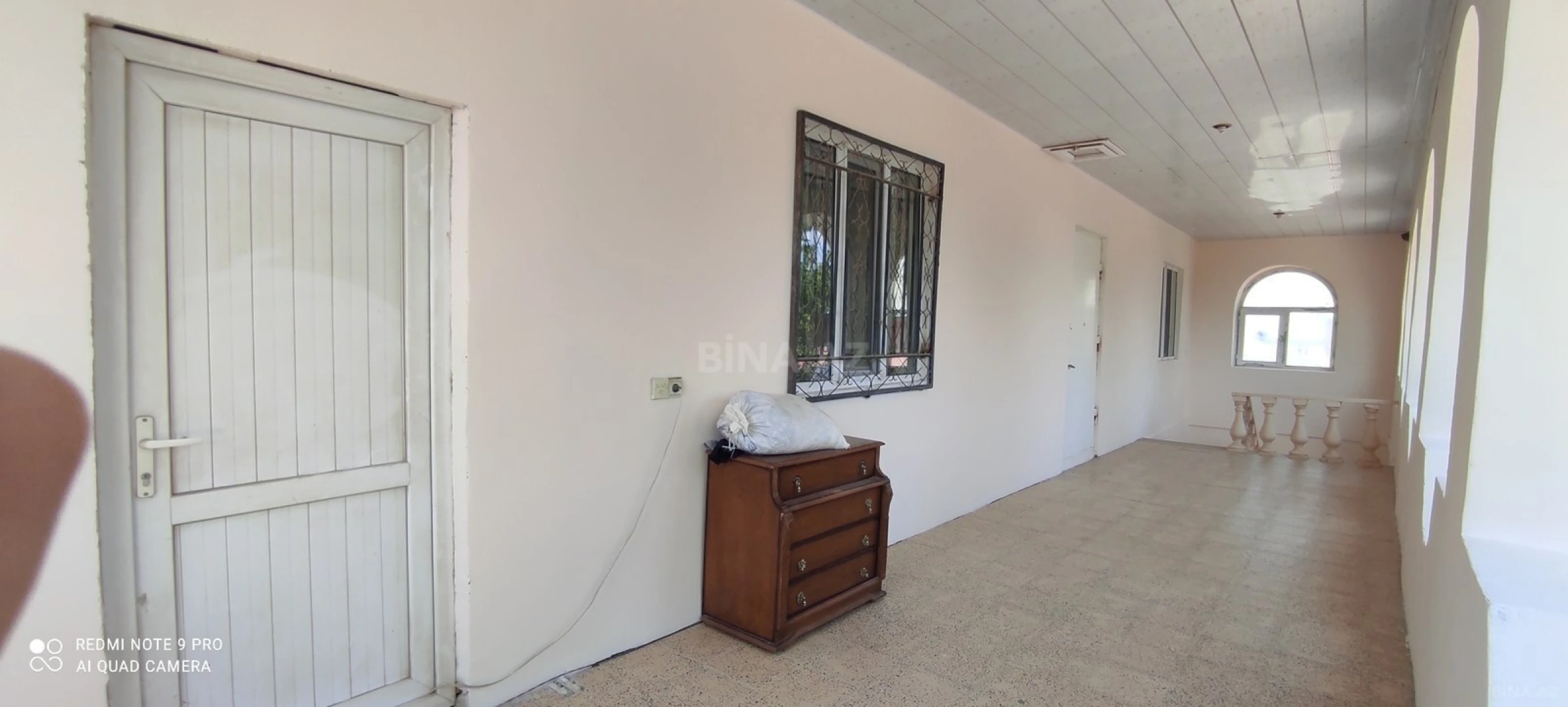 Satılır 6 otaqlı həyət evi 200 m²