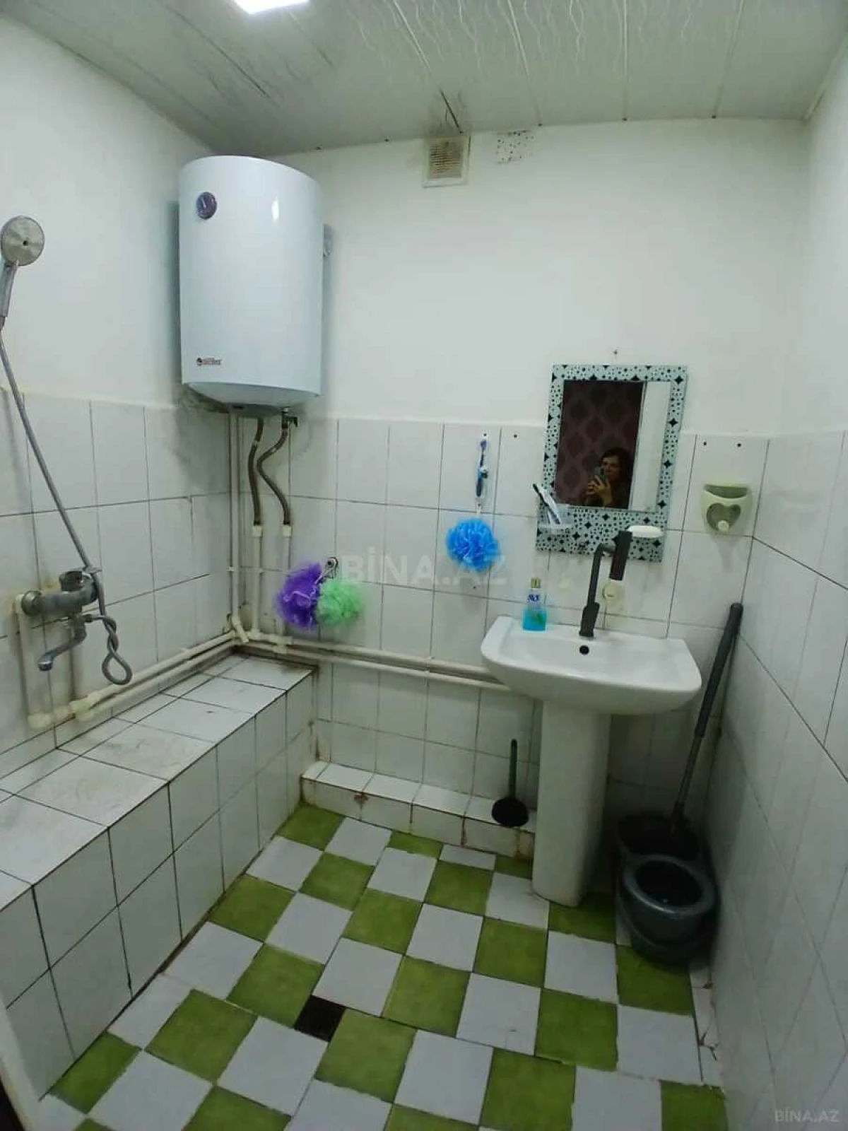 Satılır 5 otaqlı mənzil 100 m²