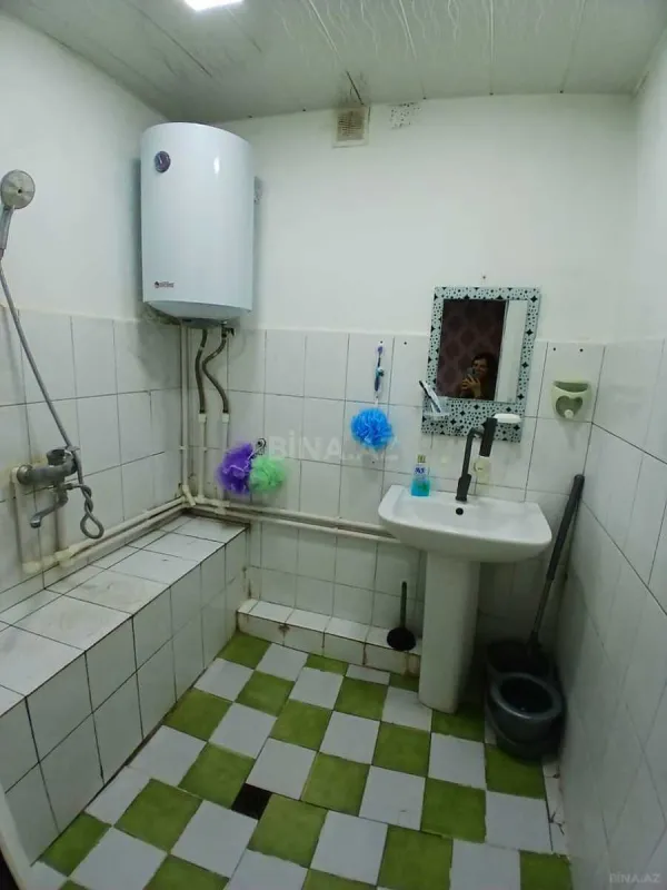 Satılır 5 otaqlı mənzil 100 m²