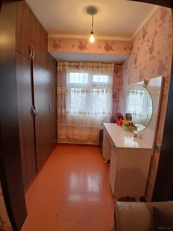 Satılır 5 otaqlı mənzil 100 m²