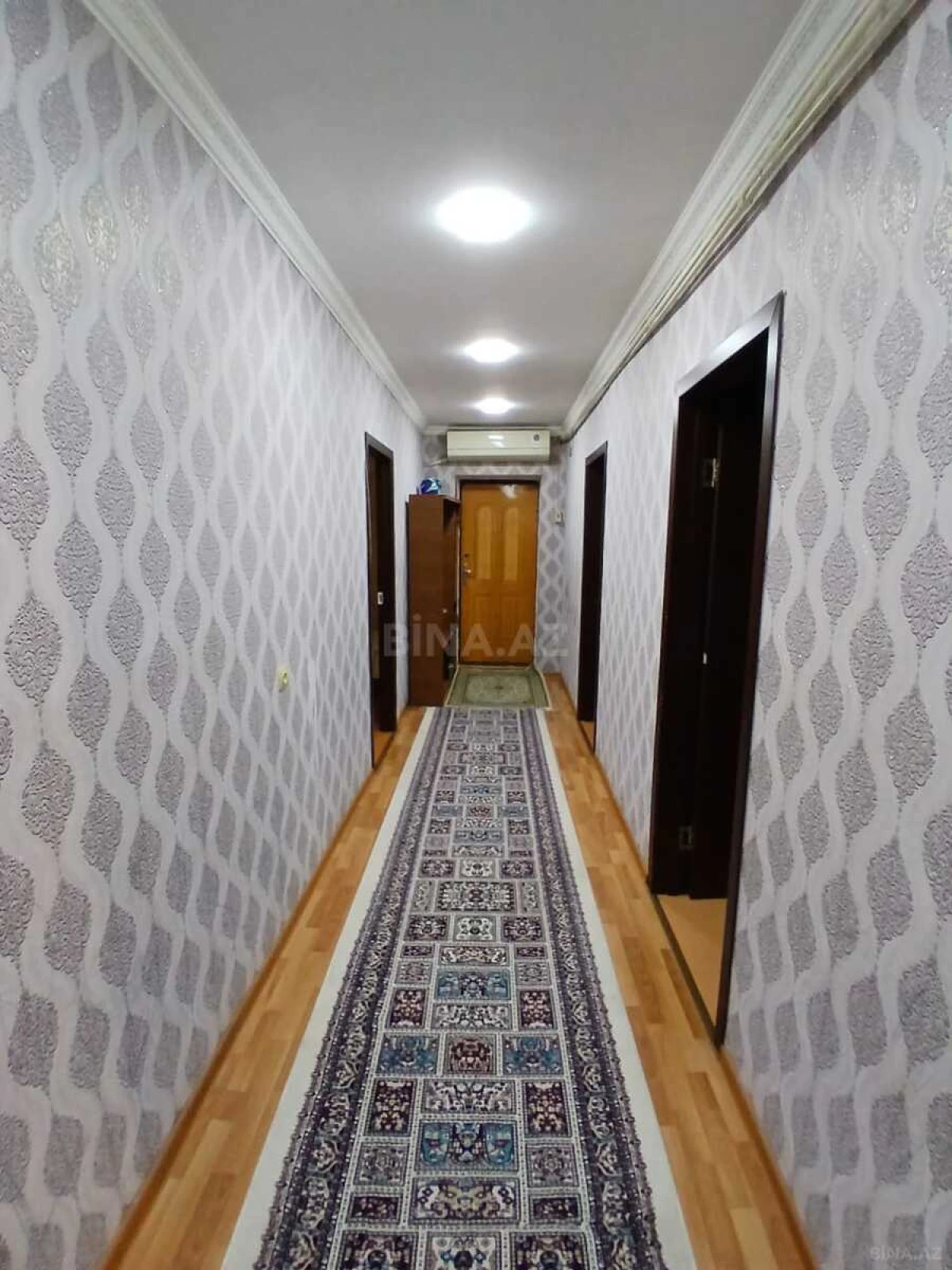 Satılır 5 otaqlı mənzil 100 m²