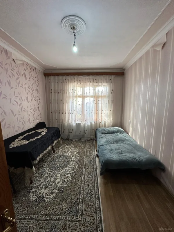 Satılır 5 otaqlı mənzil 110 m²