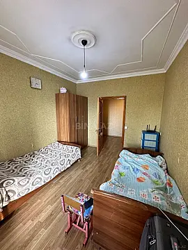 Satılır 5 otaqlı mənzil 110 m²
