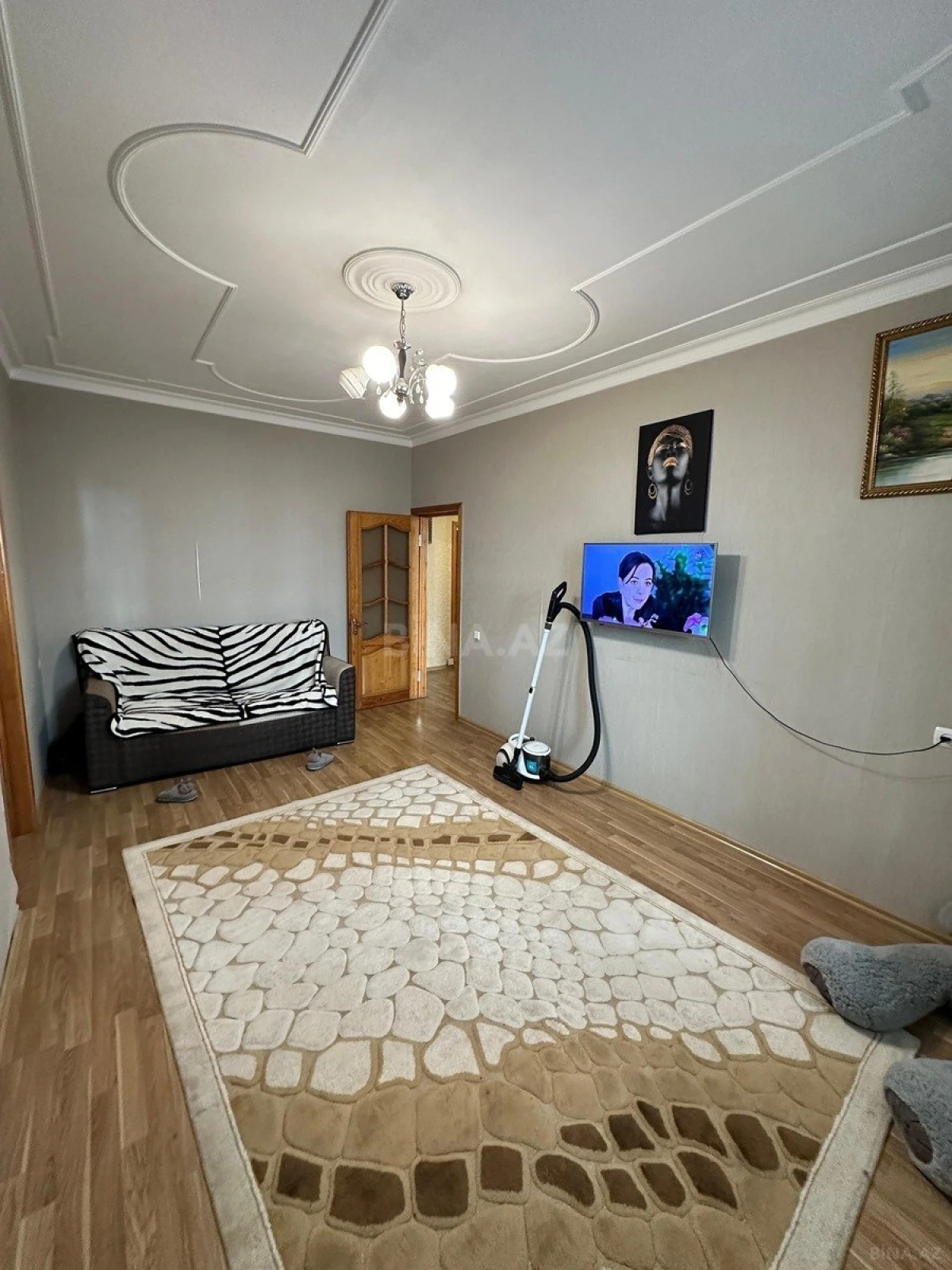 Satılır 5 otaqlı mənzil 110 m²