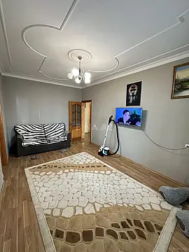 Satılır 5 otaqlı mənzil 110 m²