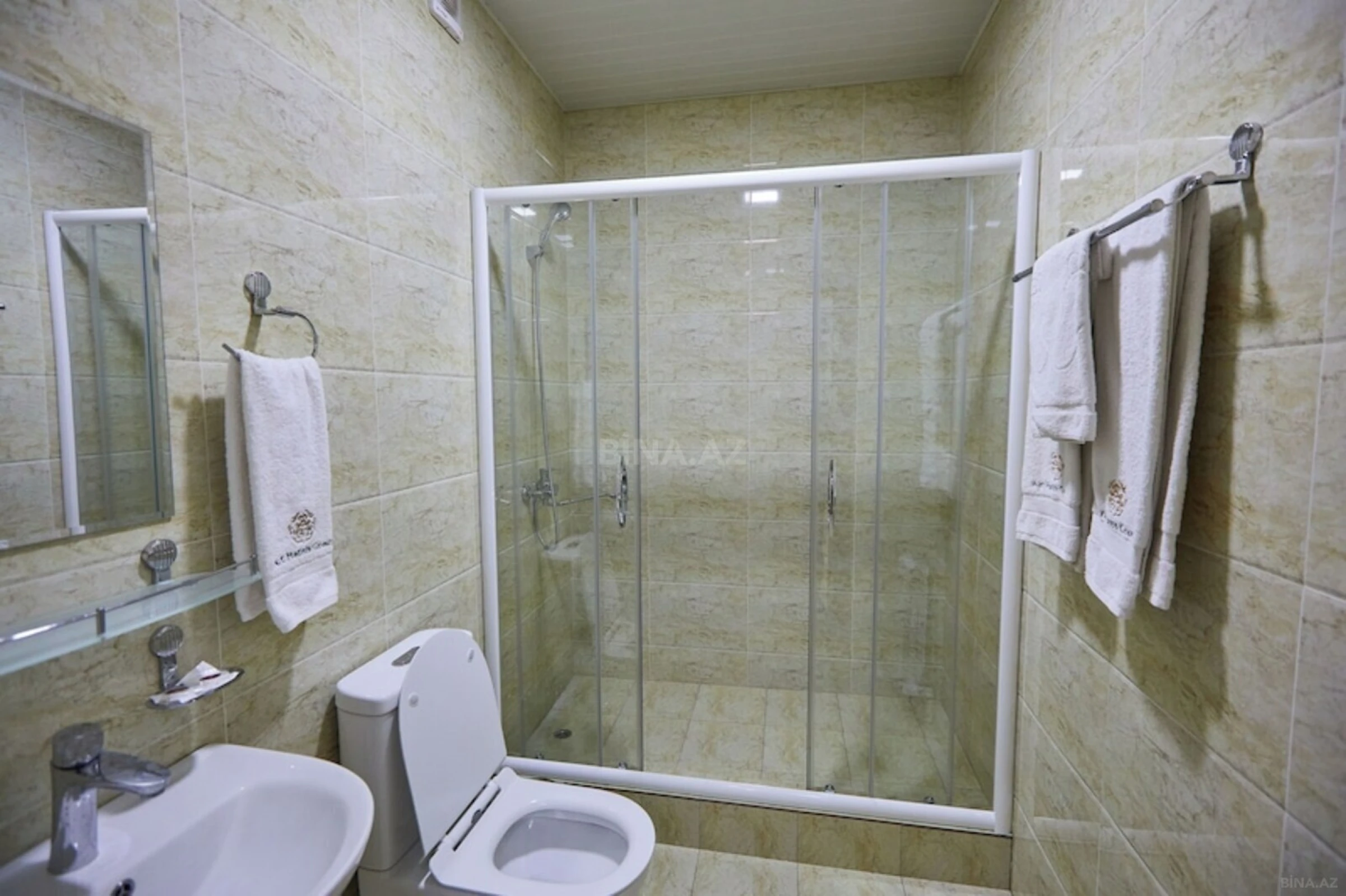 Kirayə verilir 2 otaqlı mənzil 70 m²