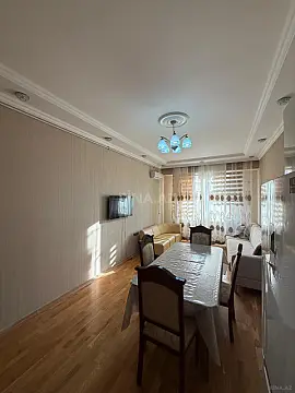 Kirayə verilir 2 otaqlı mənzil 65 m²