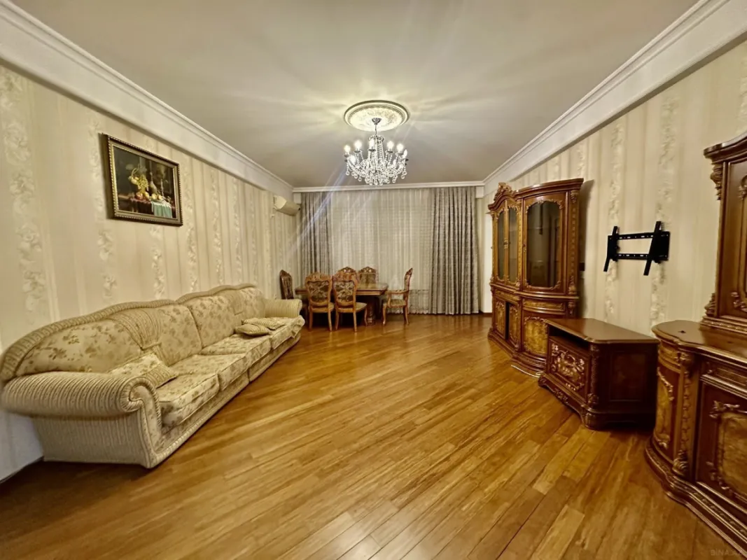 Kirayə verilir 3 otaqlı mənzil 95 m²