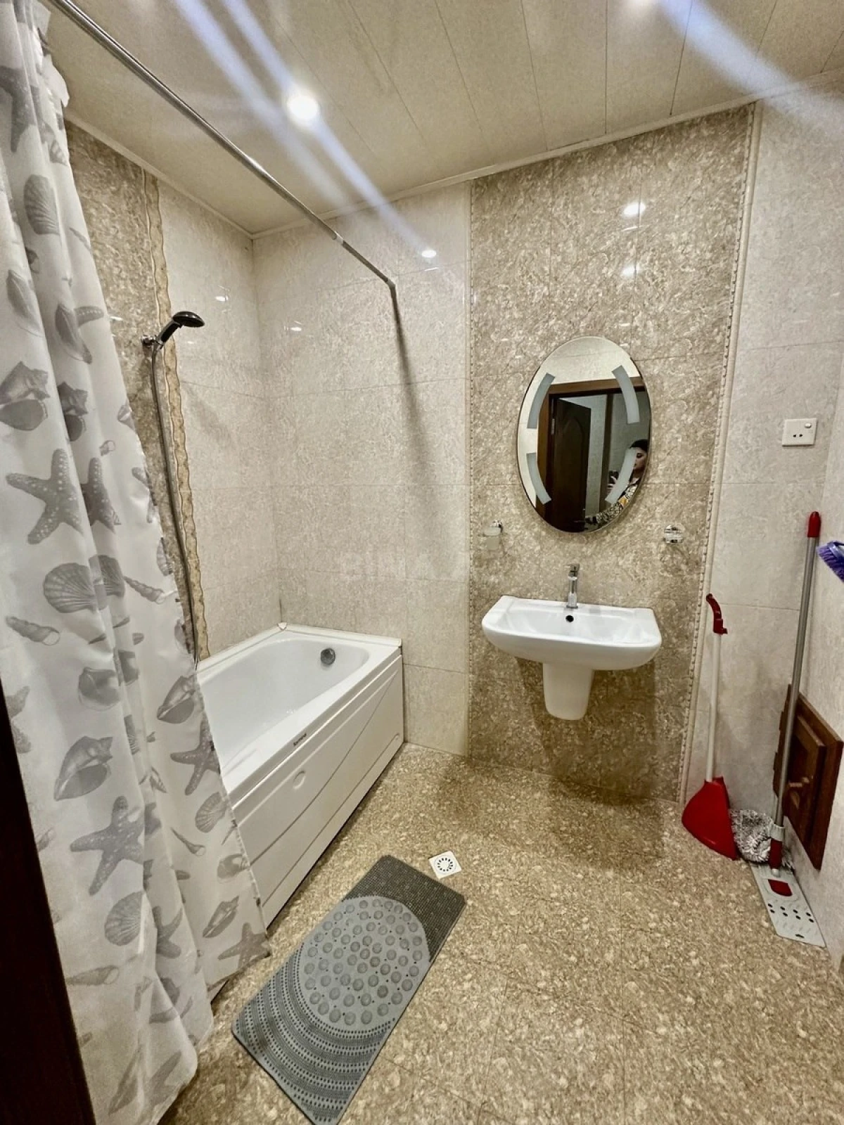 Kirayə verilir 3 otaqlı mənzil 95 m²