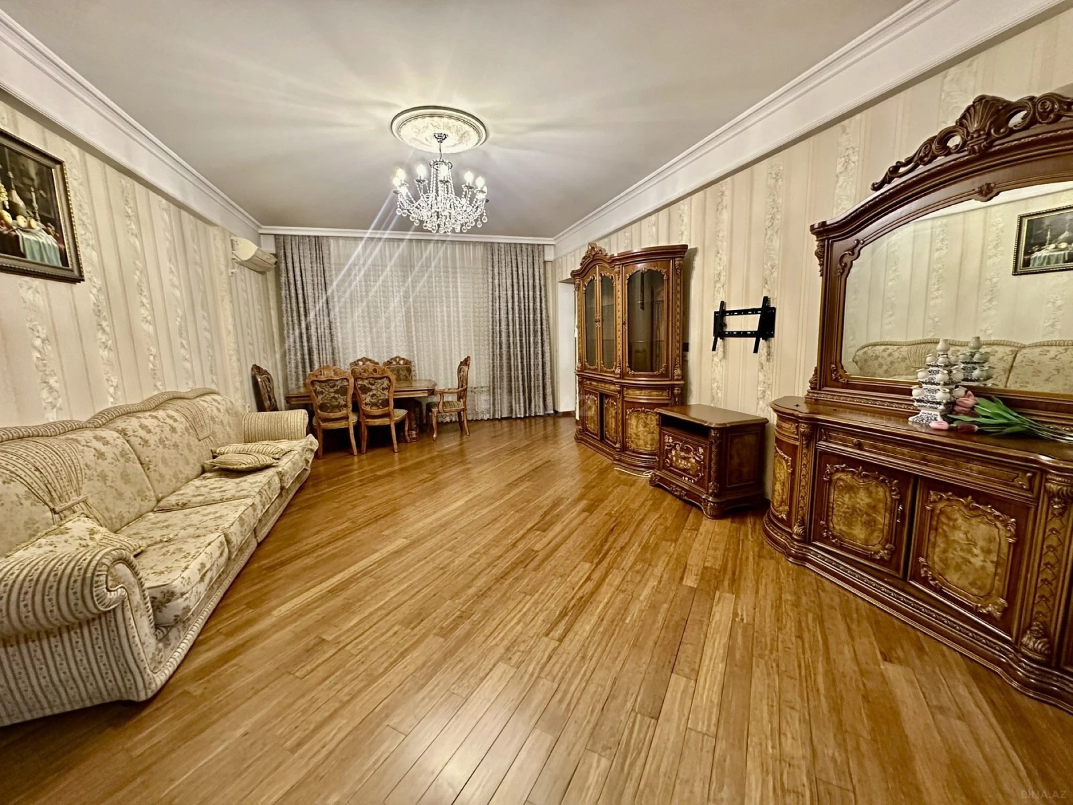 Kirayə verilir 3 otaqlı mənzil 95 m²