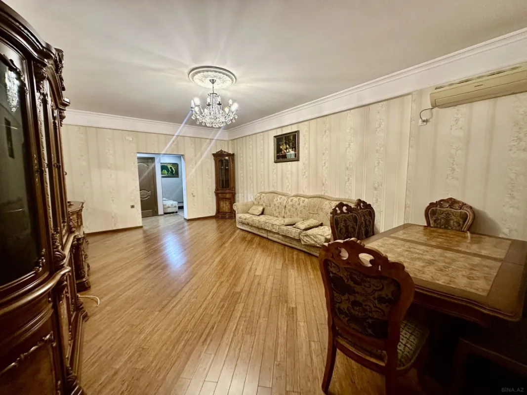 Kirayə verilir 3 otaqlı mənzil 95 m²