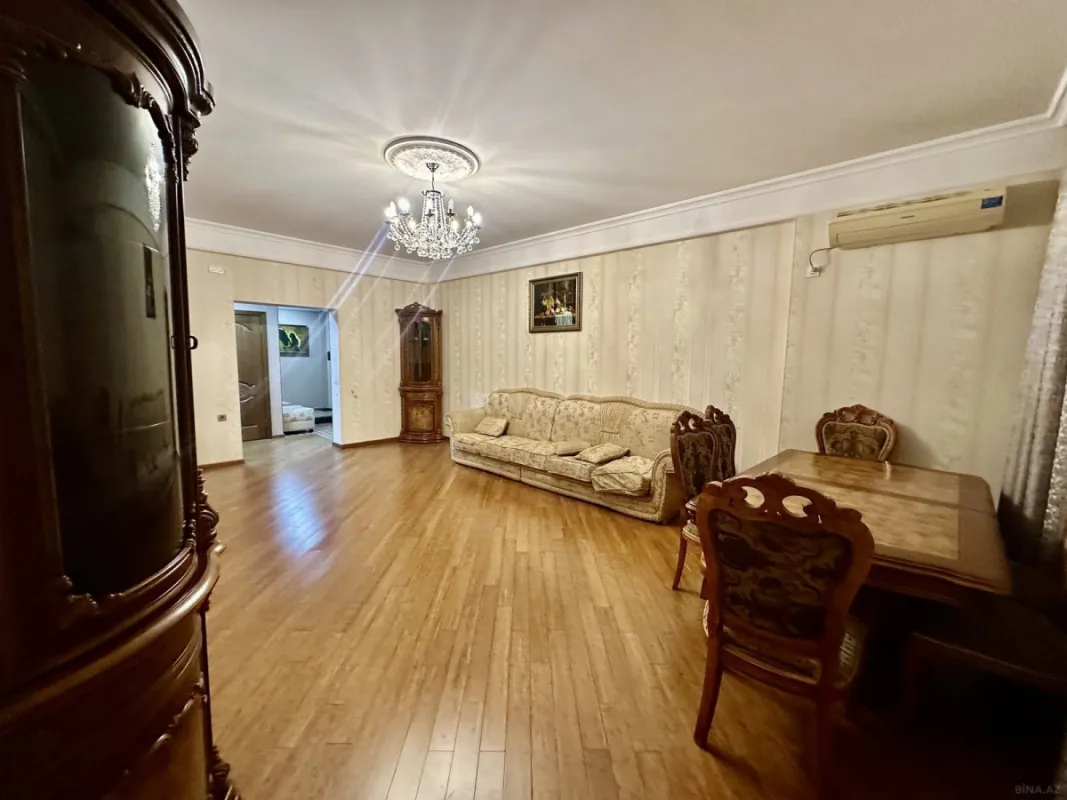 Kirayə verilir 3 otaqlı mənzil 95 m²