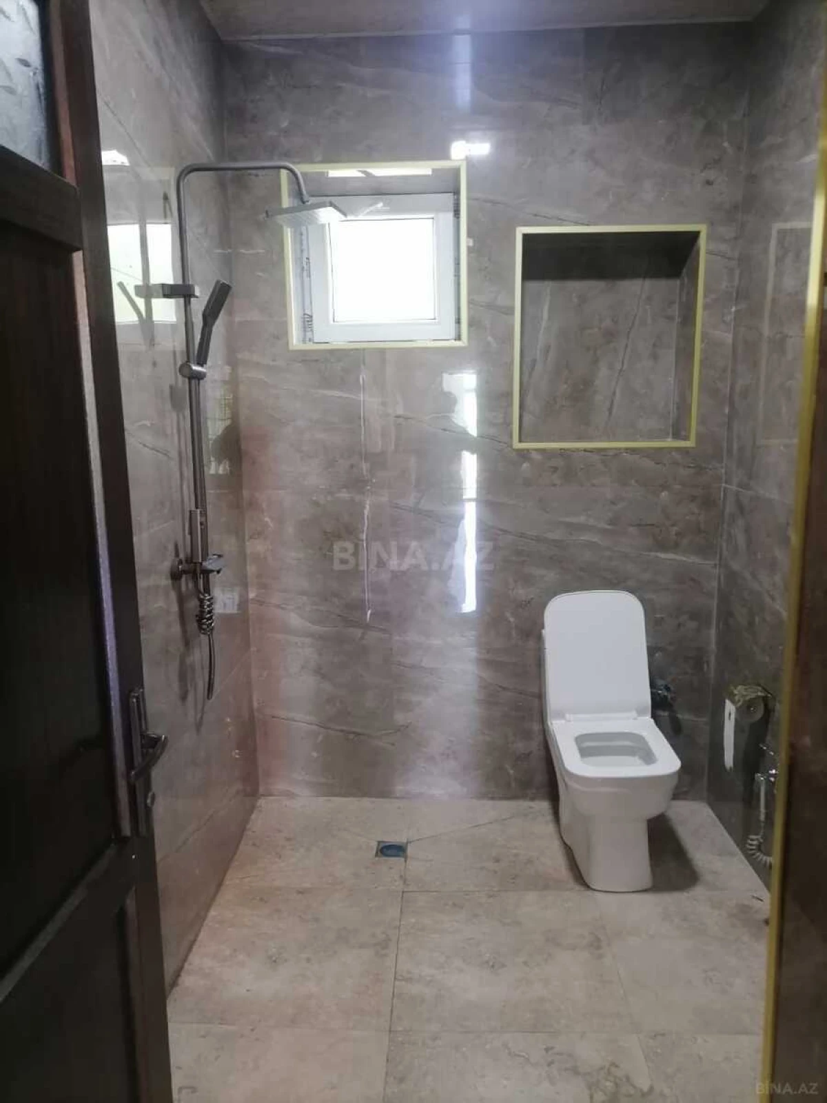 Kirayə verilir 4 otaqlı həyət evi 140 m²