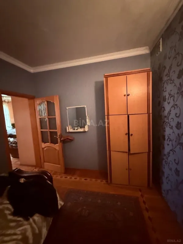 Satılır 4 otaqlı həyət evi 180 m²