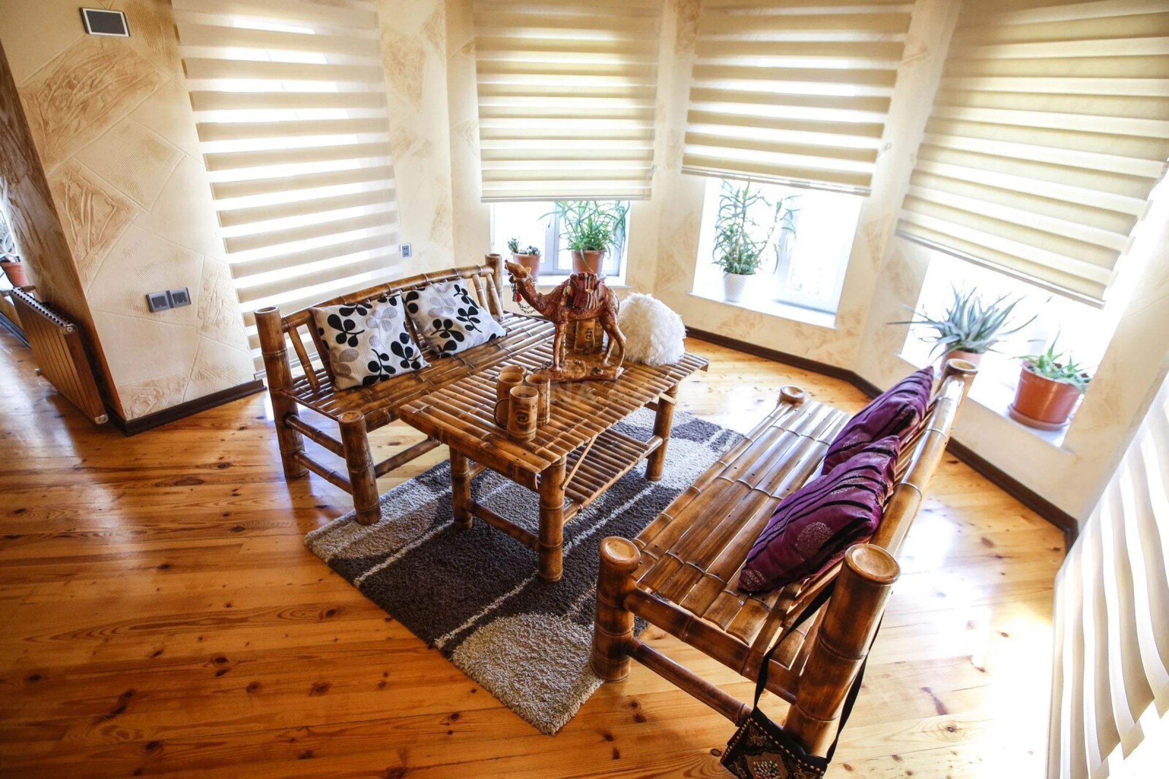 Kirayə verilir 8 otaqlı həyət evi 580 m²