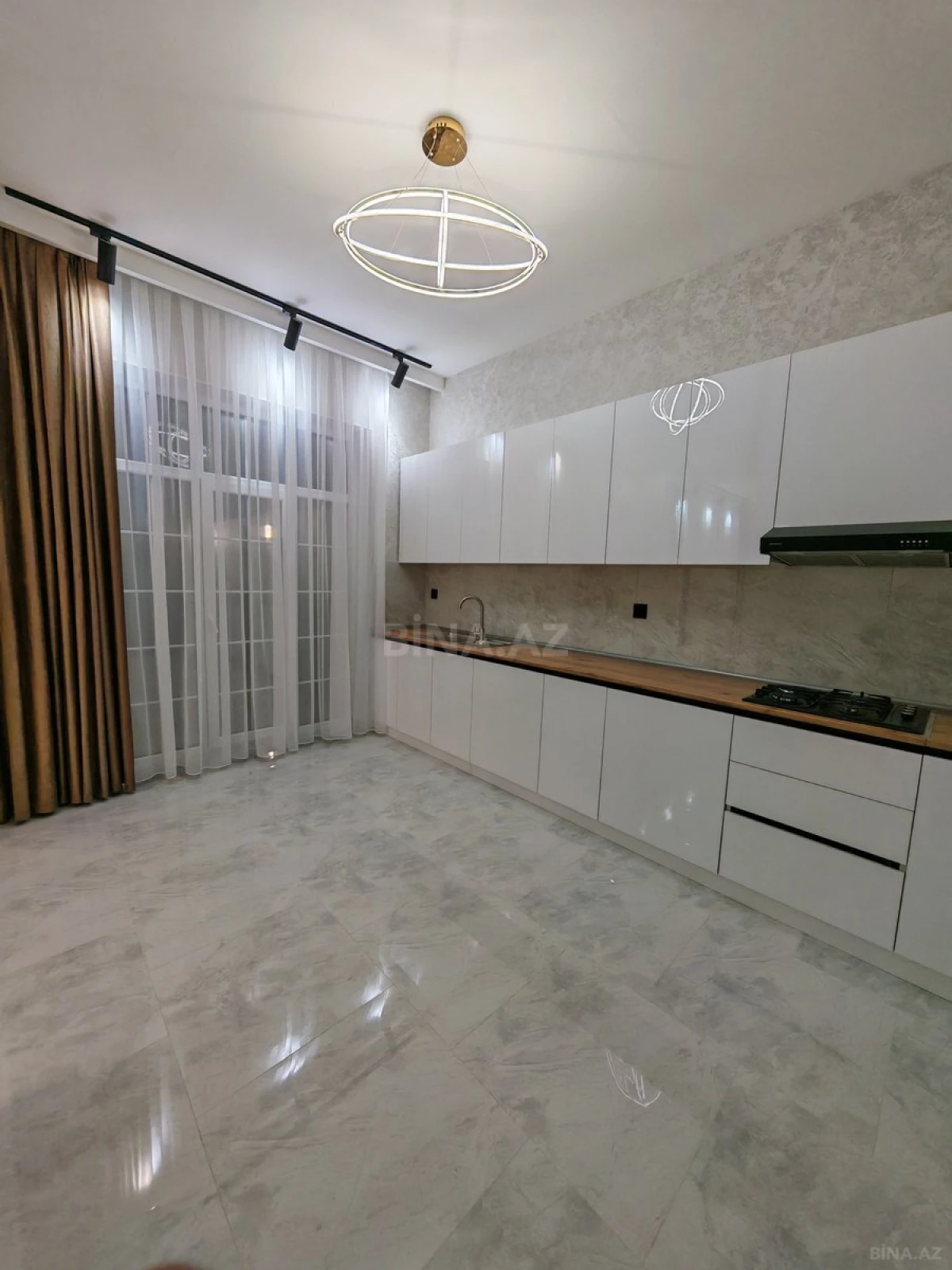 Satılır 4 otaqlı həyət evi 150 m²
