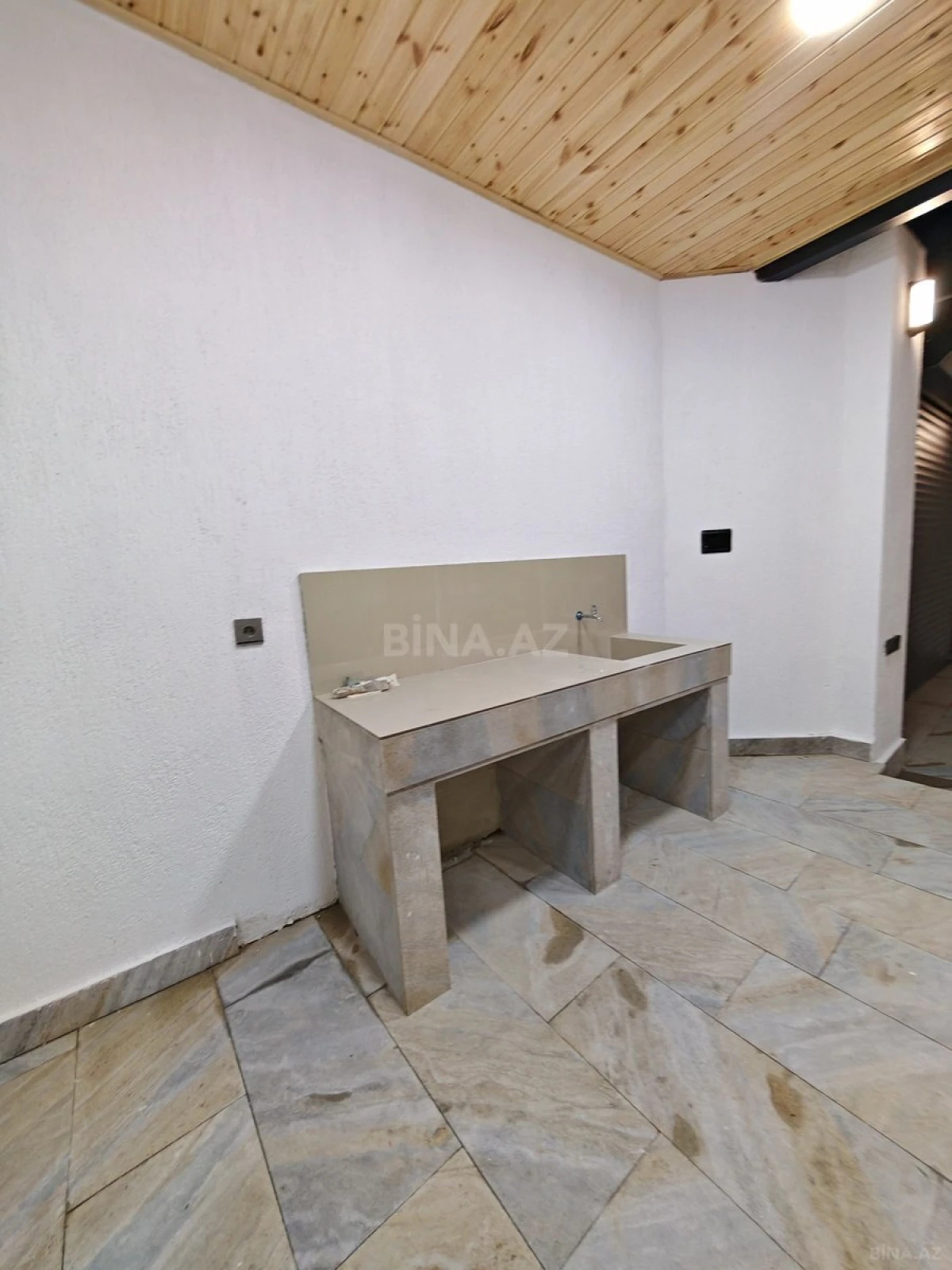 Satılır 4 otaqlı həyət evi 150 m²