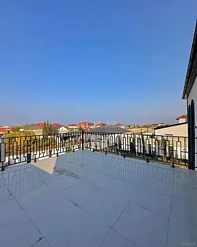 Satılır 4 otaqlı həyət evi 250 m²