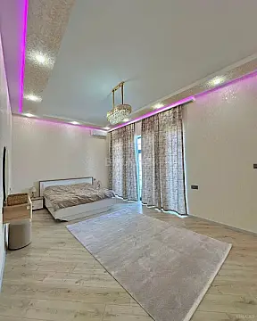 Satılır 4 otaqlı həyət evi 250 m²
