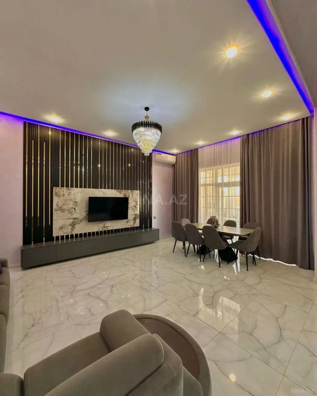 Satılır 4 otaqlı həyət evi 250 m²