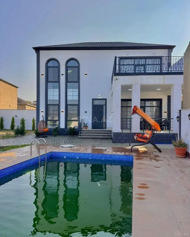 Satılır 4 otaqlı həyət evi 250 m²