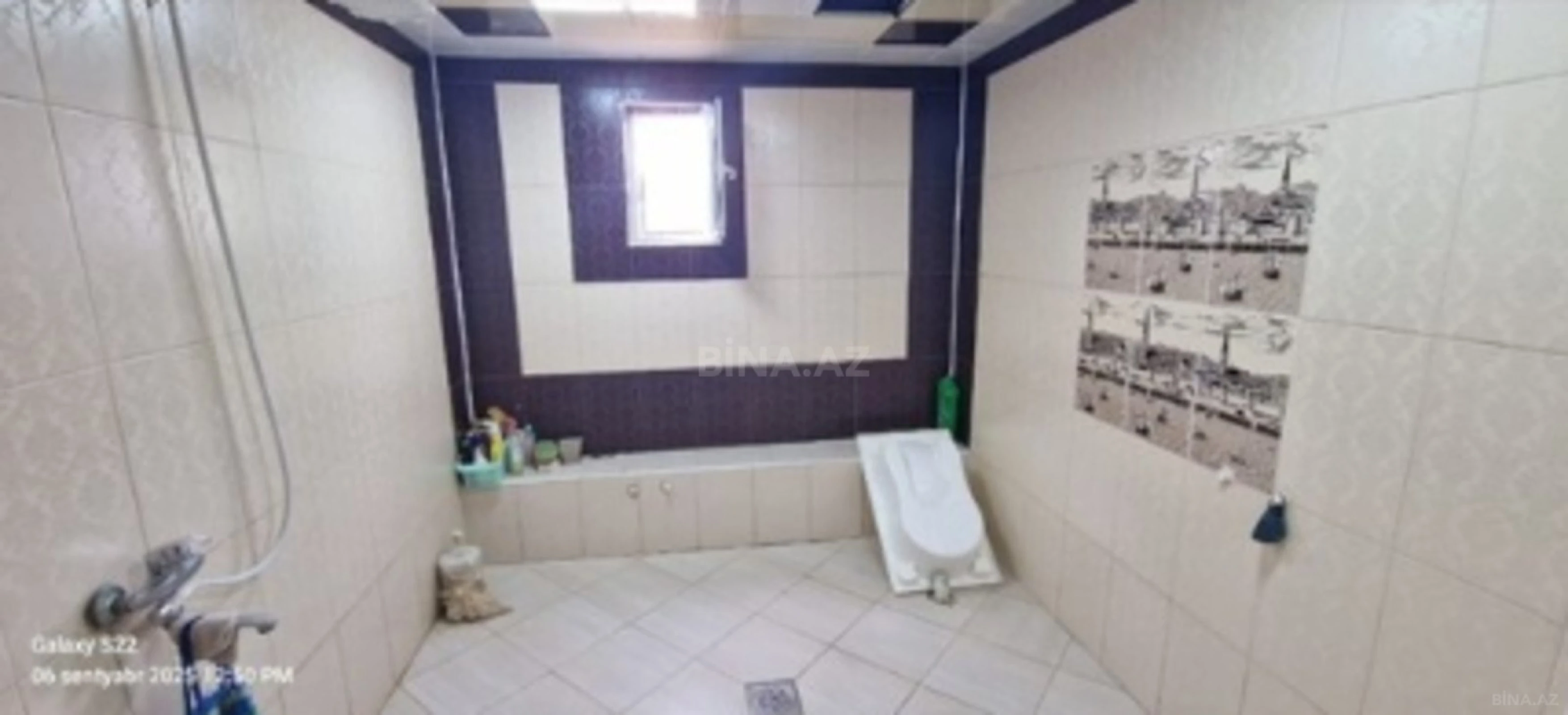 Satılır 10 otaqlı həyət evi 300 m²