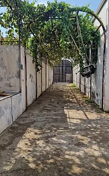 Satılır 10 otaqlı həyət evi 300 m² — Bakı, Novxanı 10 otaq 300.00 m²