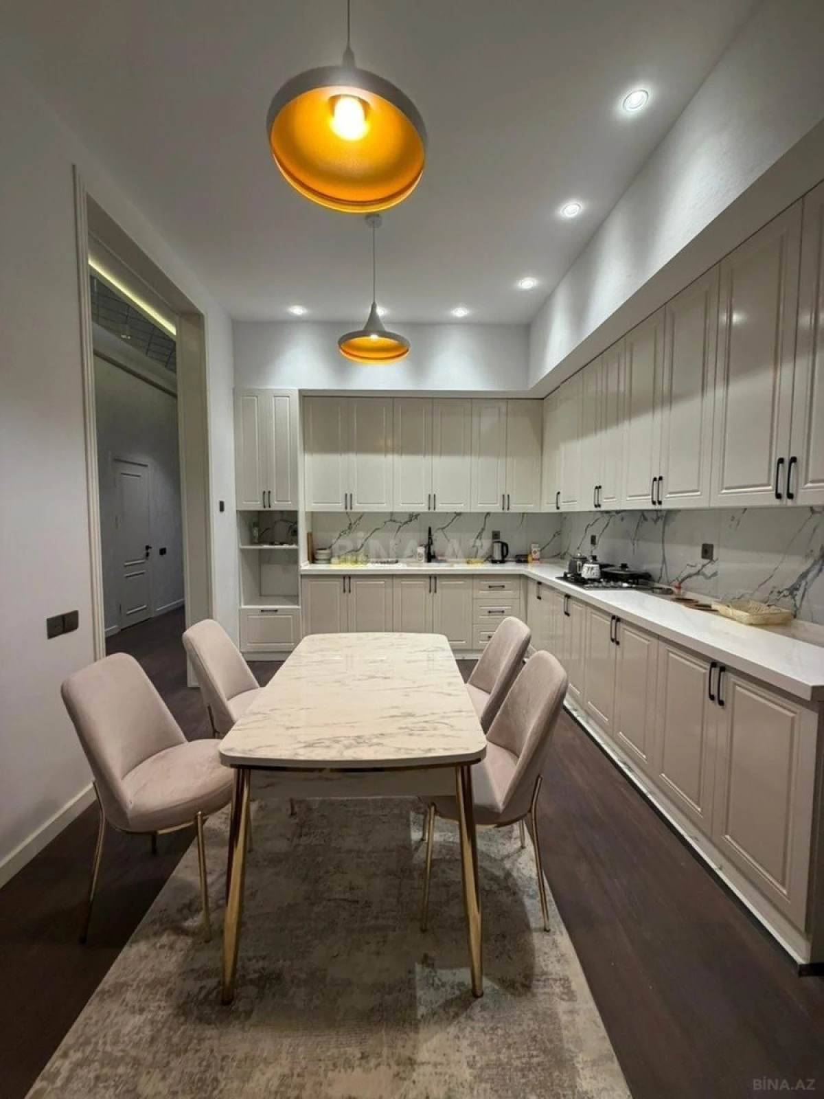 Kirayə verilir 4 otaqlı həyət evi 200 m²