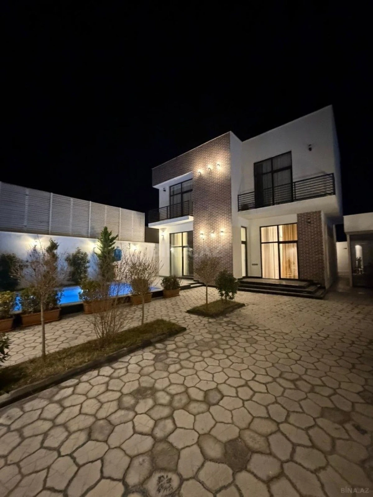Kirayə verilir 4 otaqlı həyət evi 200 m²