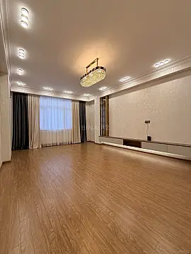Satılır 3 otaqlı mənzil 146 m²
