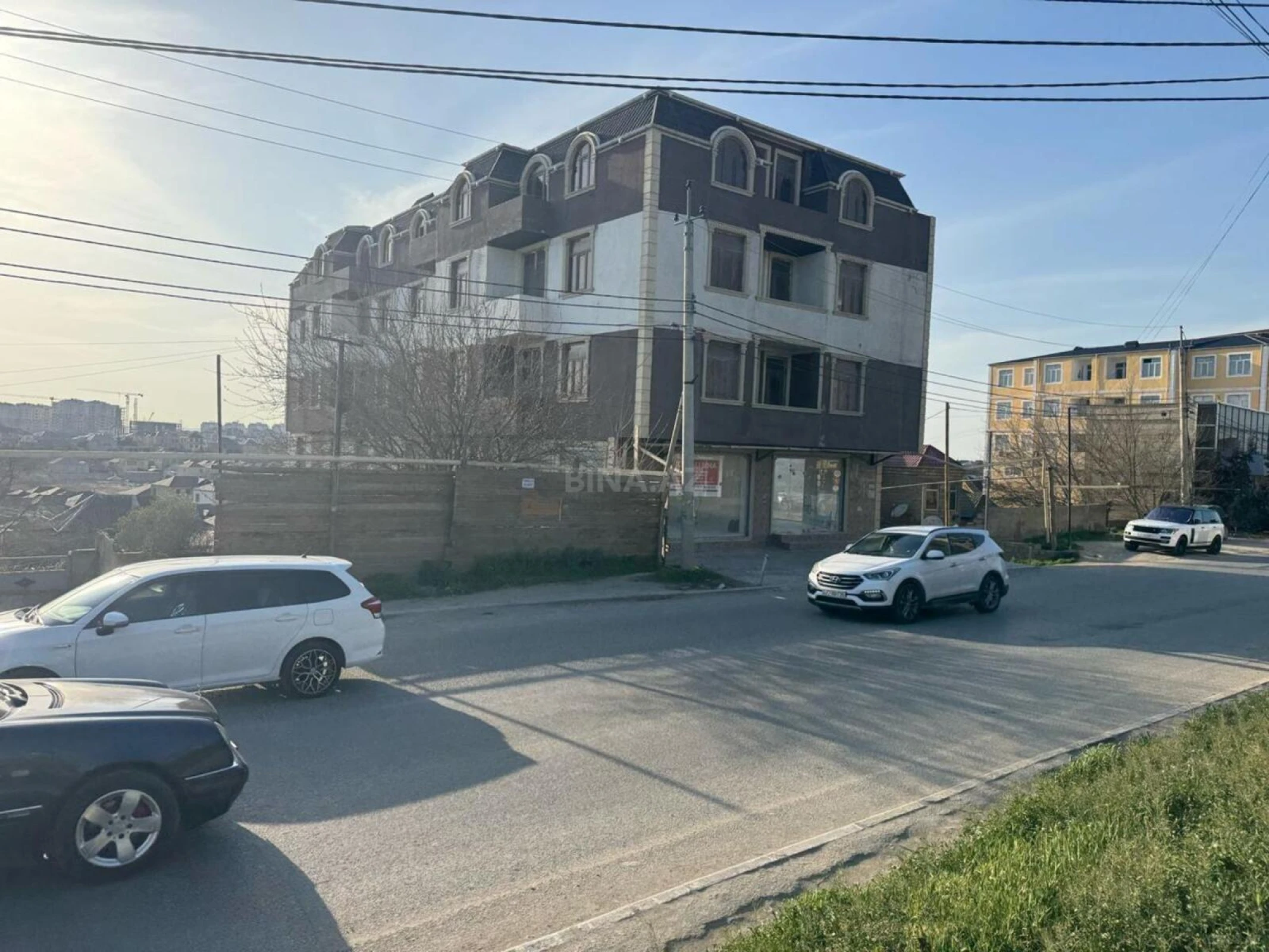 Satılır obyekt 2282 m²