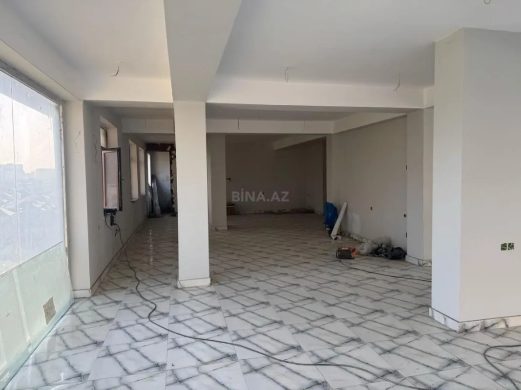 Satılır obyekt 2282 m²